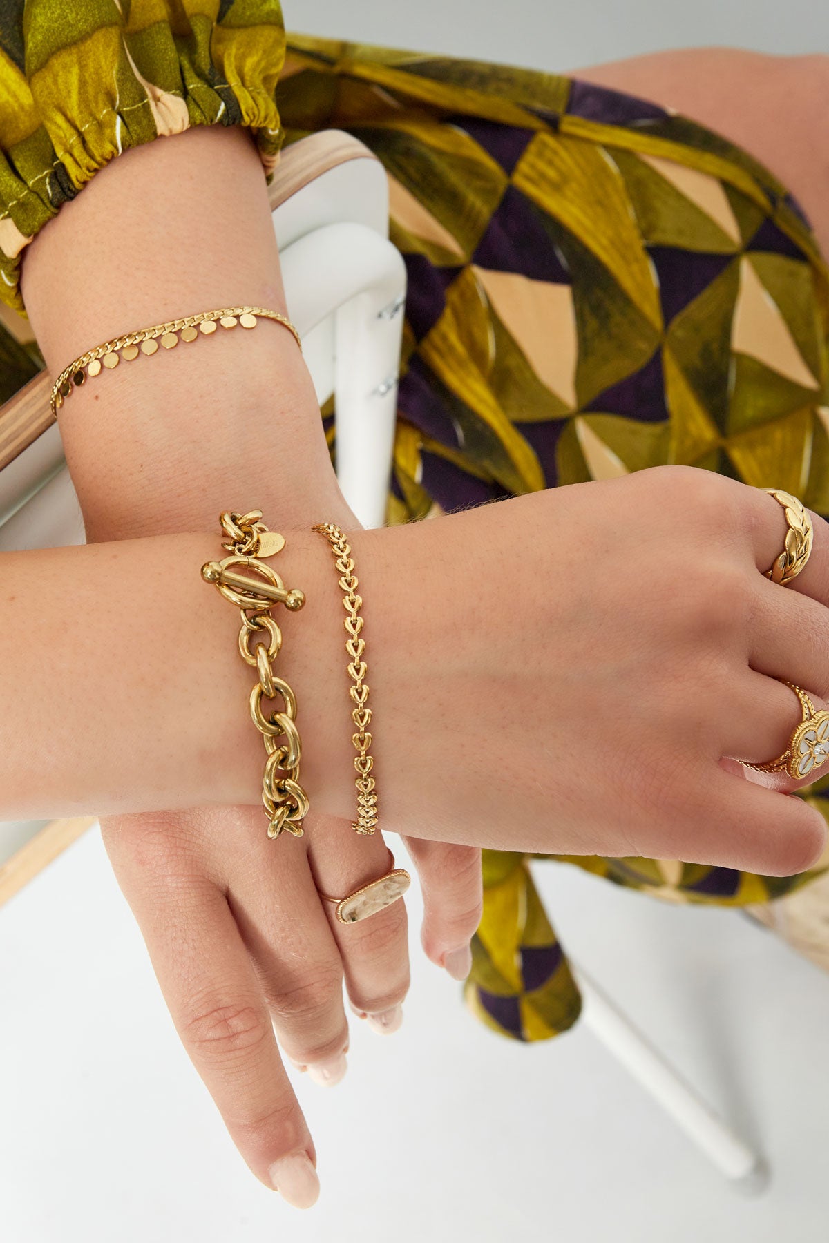 armband linked hearts