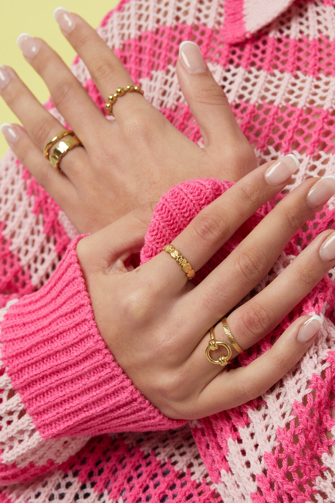 Statement ring met bolletjes