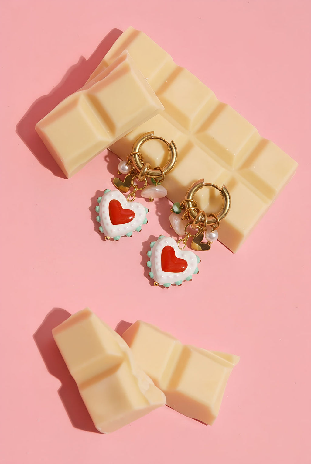 Roestvrijstalen oorbellen met hartvormige hanger, casual, romantische Valentijnsdagserie voor dames.