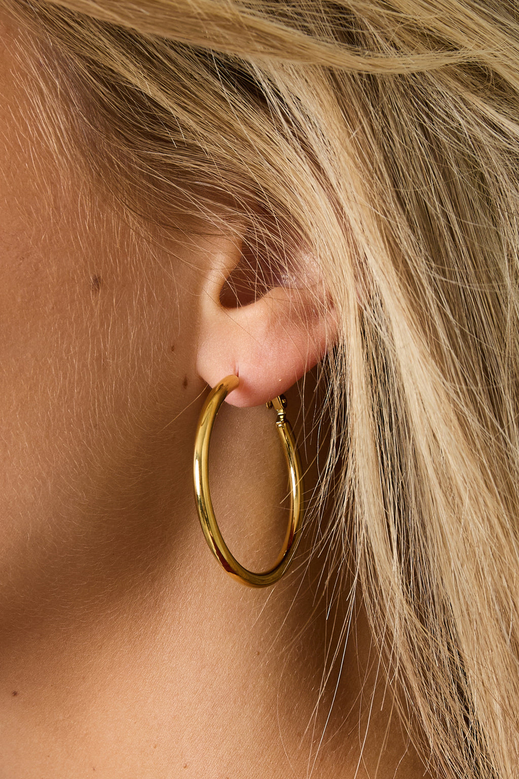 Basic Babe Hoops oorbellen