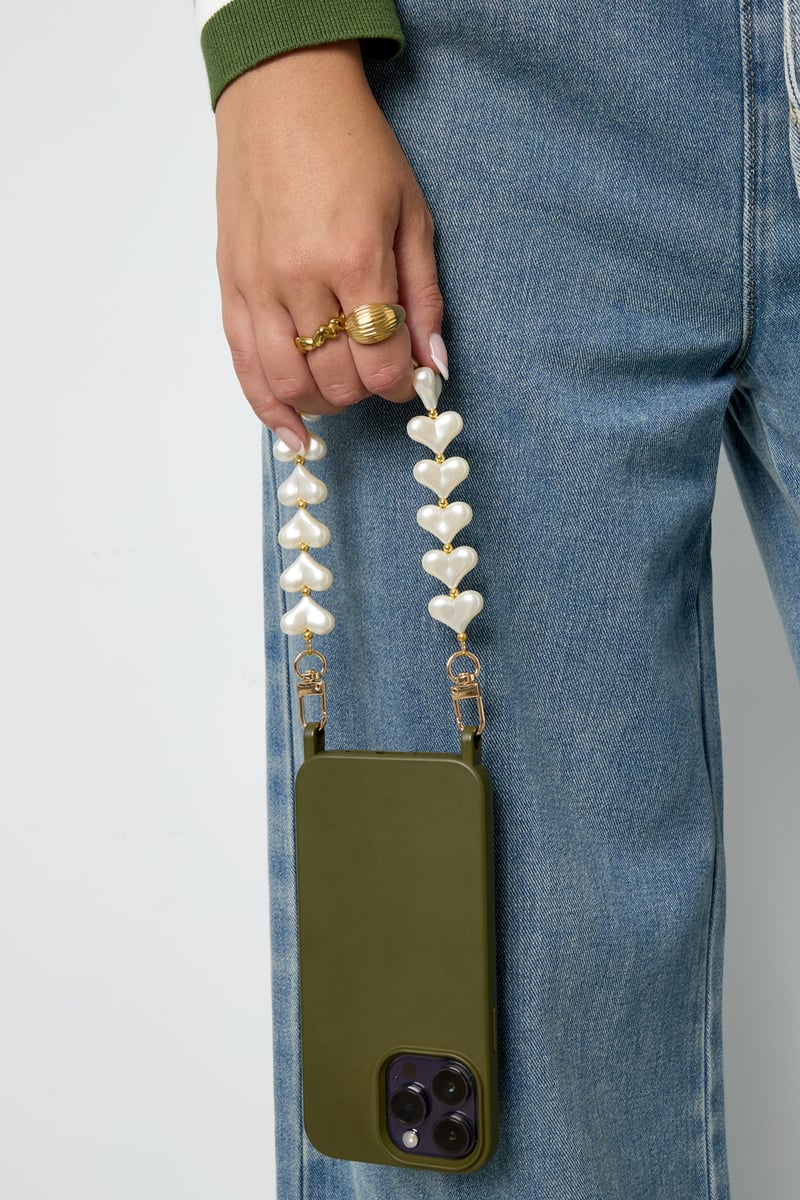 Trendy telefoonkoord met parelhartjes